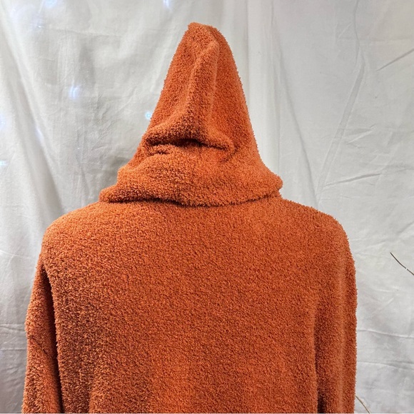 Hem and Threads Super Soft Hoodie - Picture 4 of 6